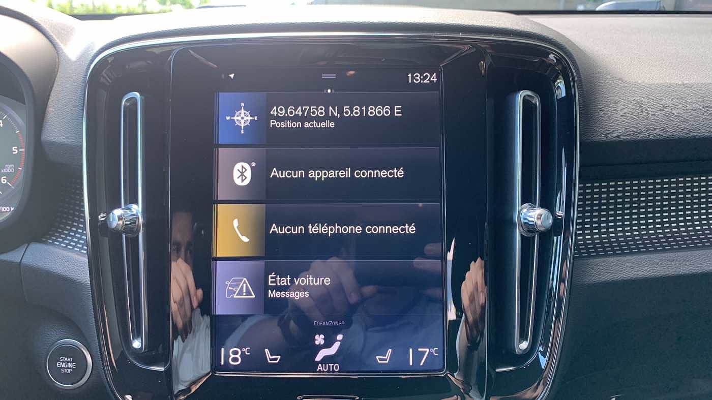 Volvo XC40 D4 AWD RDesign HARMAN KARDON ADAPT CRUISE CONTROL Sonama