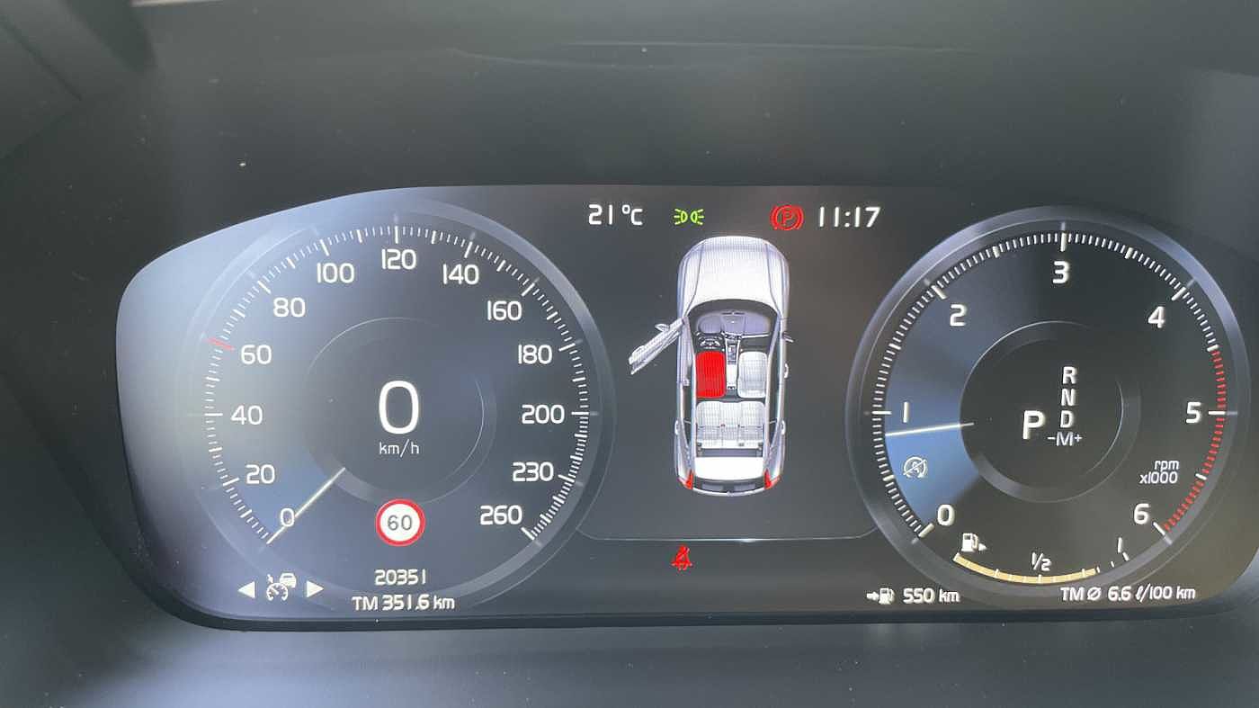 Volvo XC40 D3 ADAPTATIVE CRUISE CONTROL Sonama